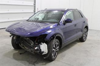 Damaged car Volkswagen T-Roc  2020/6