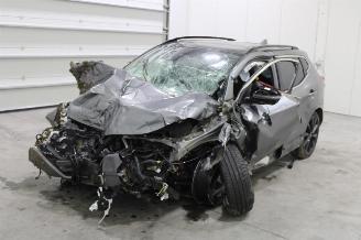 Damaged car Nissan Qashqai  2020/3