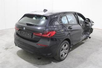 BMW 1-serie 118 picture 3