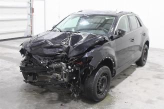 Damaged car Volkswagen T-Roc  2019/10