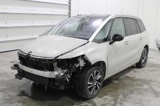 damaged passenger cars Citroën C4-picasso C4 SpaceTourer 2021/9