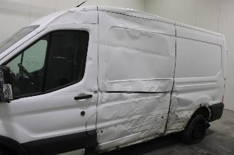 Ford Transit  picture 17