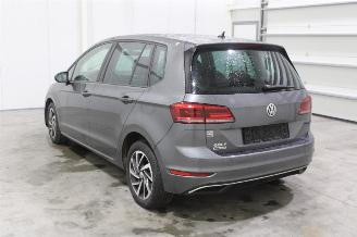 Volkswagen Golf  picture 5