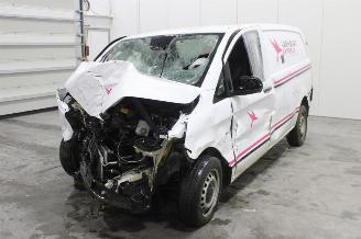Damaged car Mercedes Vito  2021/10