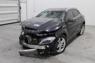 Salvage car Mercedes GLA 220 2016/6