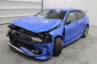 uszkodzony samochody osobowe BMW 1-serie 118 2020/3