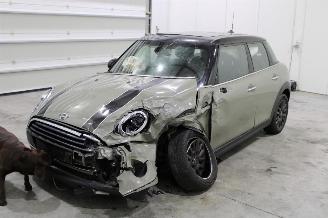Damaged car Mini Cooper  2019/3