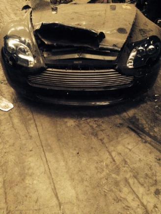 skadebil auto Aston Martin Vantage  2008/1