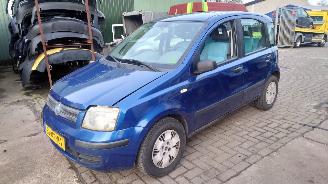 Unfallwagen Fiat Panda 2004 1.2i 188A4 Blauw 597 onderdelen 2004/1