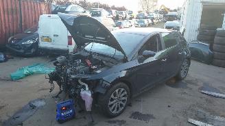Damaged car Seat Leon 5F 2014 1.6 TDI CRKB PTW Zwart LZ9Y onderdelen 2014/8