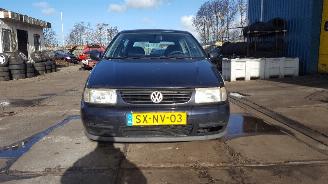 krockskadad bil auto Volkswagen Polo Polo (6N1) Hatchback 1.6i 75 (AEE) [55kW]  (10-1994/10-1999) 1998/2