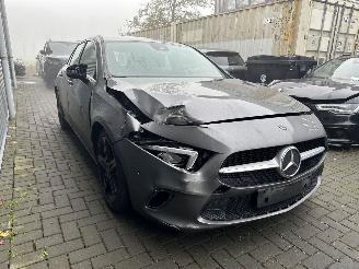 Damaged car Mercedes A-klasse MINIMALE RIJDBARE SCHADE! A180 AMG WIDESCREEN LED CAMERA LEDER 2019/4