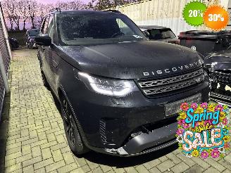 Salvage car Land Rover Discovery 3.0 TD6 HSE V6 7-PERSOONS BLACK PACK PANORAMA FULL OPTIONS! 2018/11