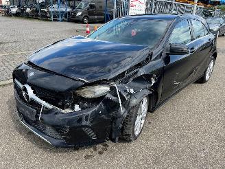 uszkodzony samochody osobowe Mercedes A-klasse  2016/1