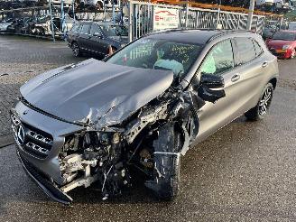 Coche accidentado Mercedes GLA  2018/1