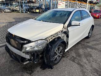 uszkodzony samochody osobowe Mercedes A-klasse  2017/1