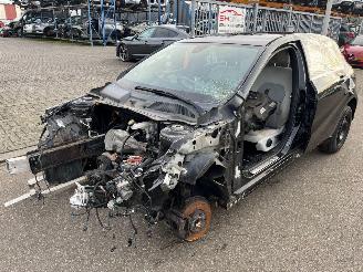 uszkodzony samochody osobowe Mercedes A-klasse  2012/1