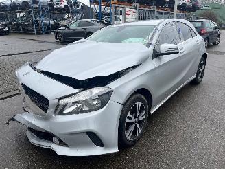 Damaged car Mercedes A-klasse  2018/1