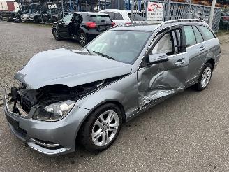 uszkodzony samochody osobowe Mercedes C-klasse  2013/1