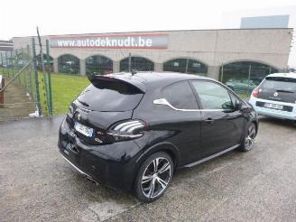 Peugeot 208 1.6 TURBO 200 picture 4