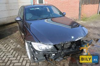 Coche accidentado BMW 3-serie E90 320i 2007/2