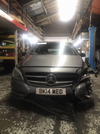 Voiture accidenté Mercedes B-klasse B 180 CDI 2014/2