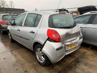 Renault Clio Clio III (BR/CR) Hatchback 2005 / 2014 picture 6