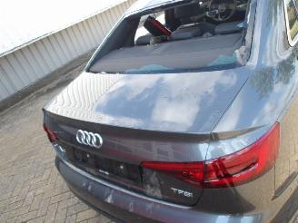 Audi A4  picture 27